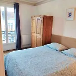 Apartament 2 Rooms, Close To Montmartre, Light And Quiet *