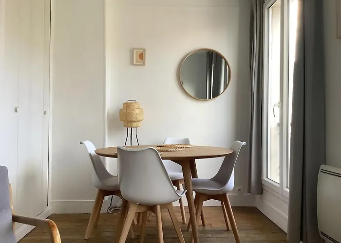 2 Rooms, Close To Montmartre, Light&quiet Appartement