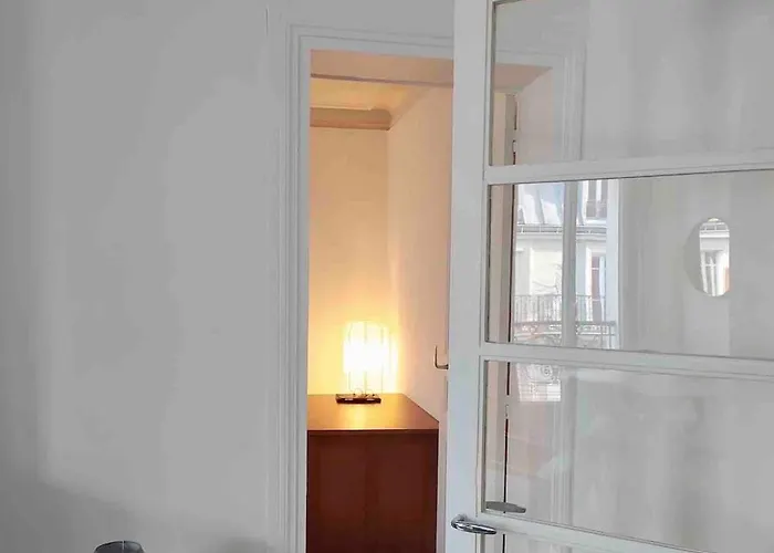 2 Rooms, Close To Montmartre, Light&quiet
