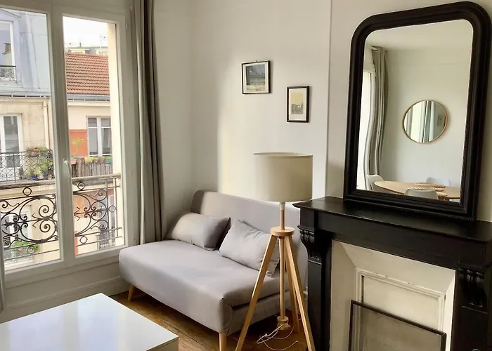 2 Rooms, Close To Montmartre, Light&quiet *