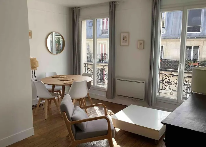 2 Rooms, Close To Montmartre, Light&quiet Paris