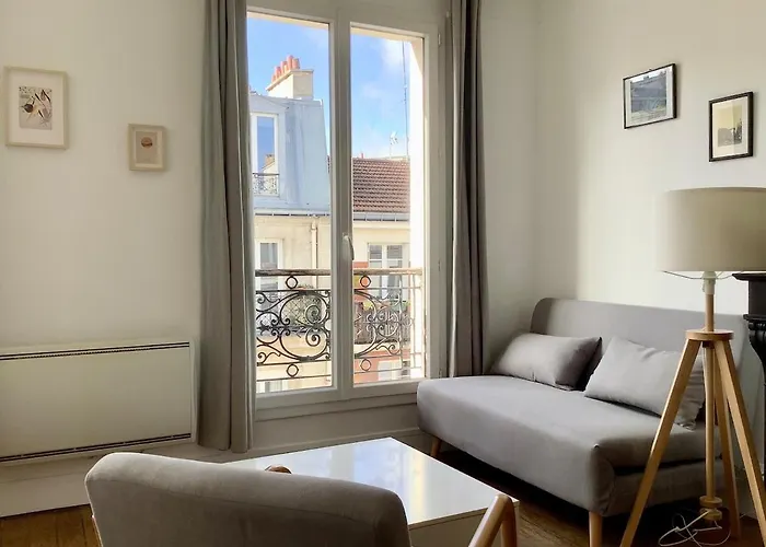 2 Rooms, Close To Montmartre, Light&quiet Appartement Paris