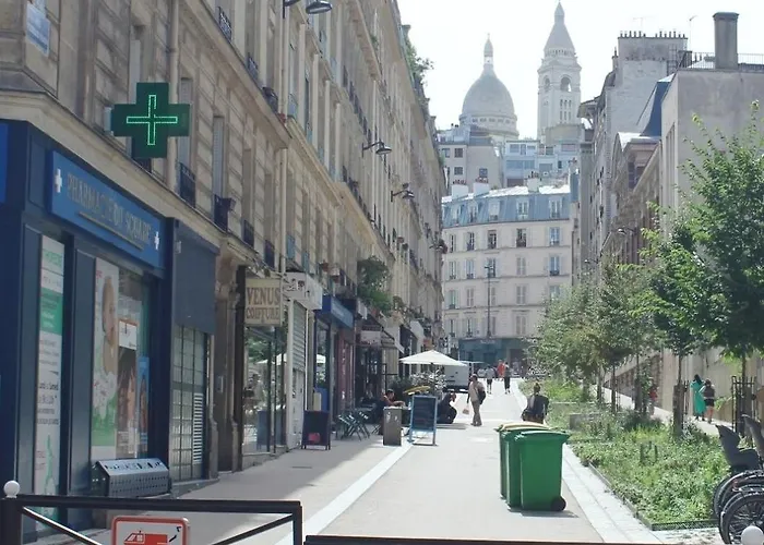 Appartement 2 Rooms, Close To Montmartre, Light&quiet Paris